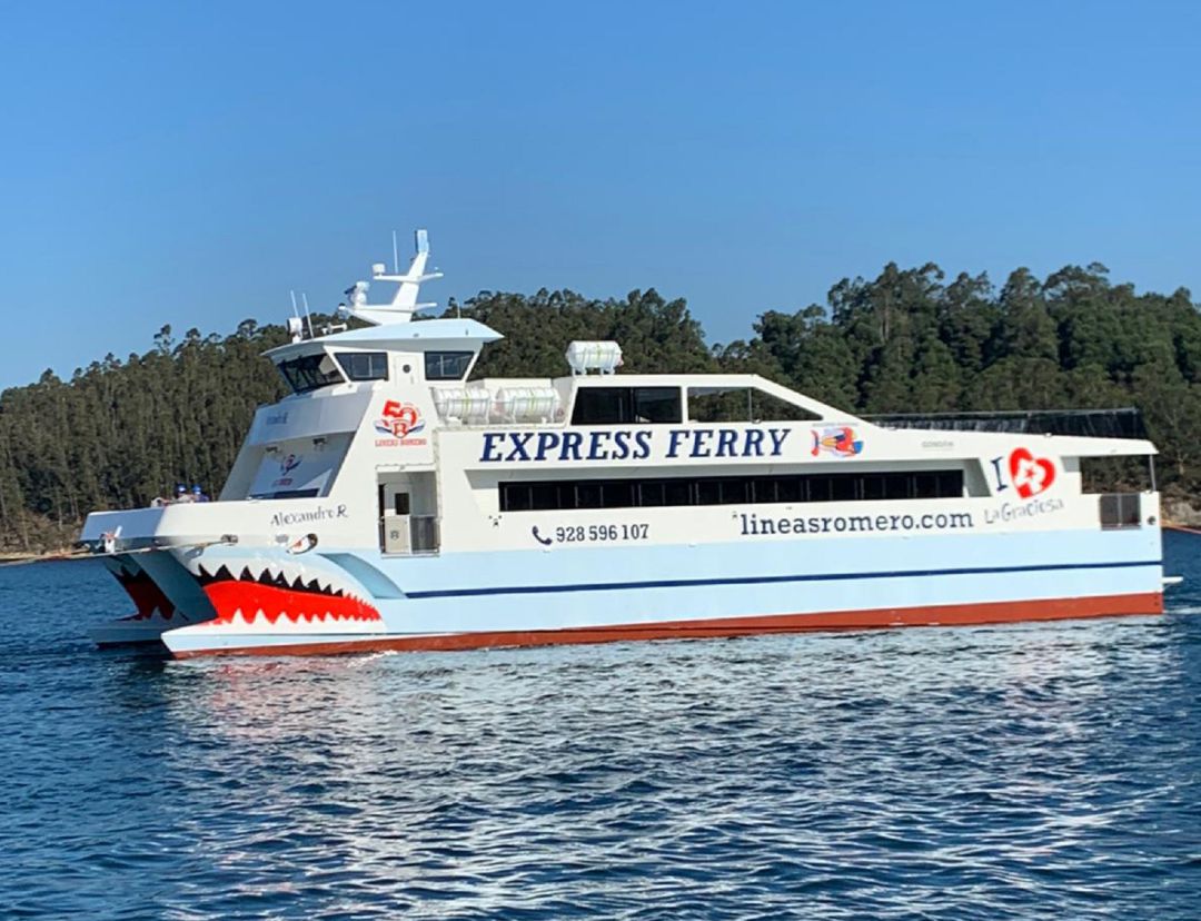 Ferry La Graciosa Return